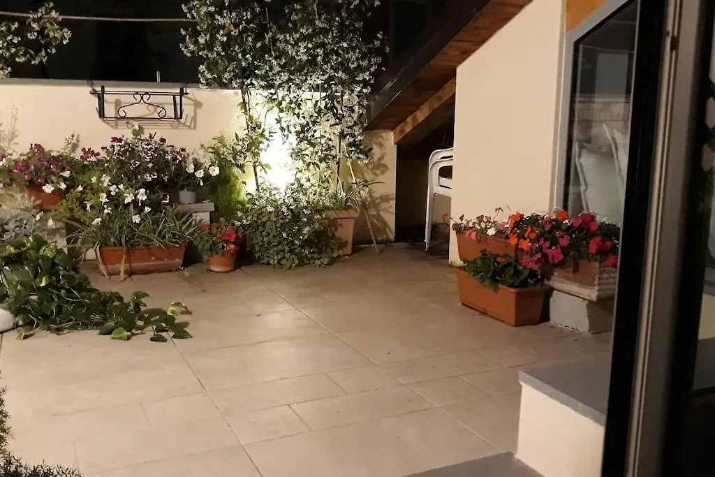 Apartment Mansarda Con Terrazzo Centralissima Milan